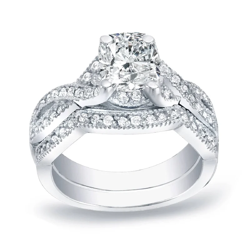 Auriya Platinum 1ctw Vintage Cushion-cut Diamond Engagement Ring Set